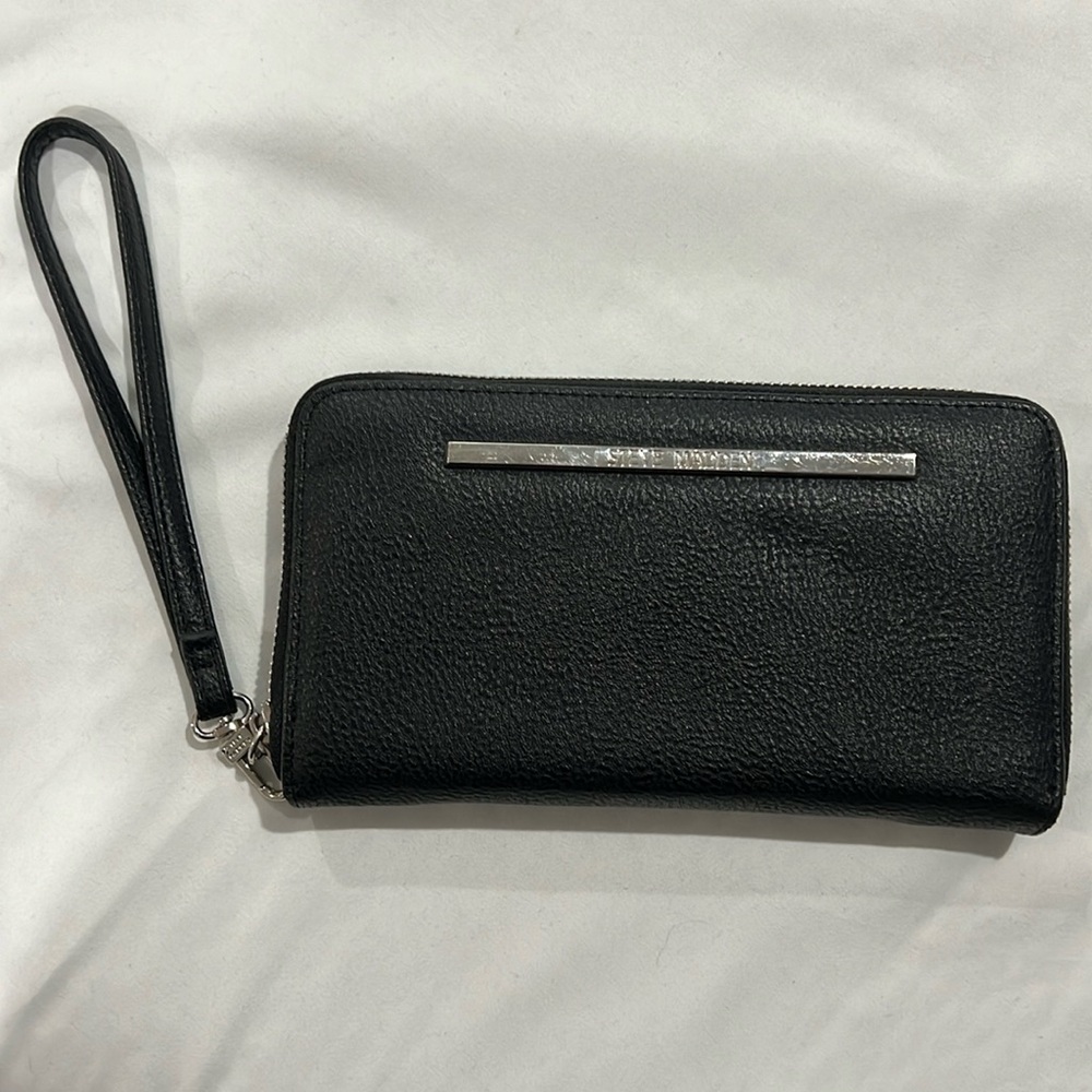 Steve Madden Wallet, gently used